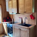 Vakantiehuis Cozy Private House With Patio Near The Beach! Pärnu