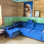 Cozy Private House With Patio Near The Beach! Vakantiehuis Pärnu