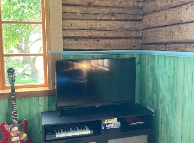 Cozy Private House With Patio Near The Beach! Vakantiehuis