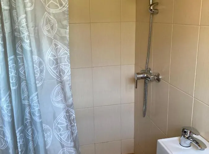 Vakantiehuis Cozy Private House With Patio Near The Beach! *